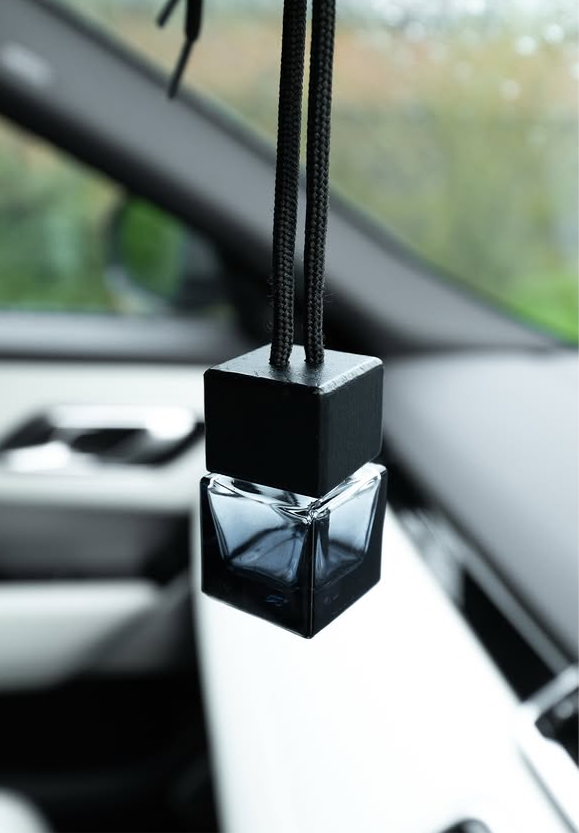 Luxury Black Car Diffuser