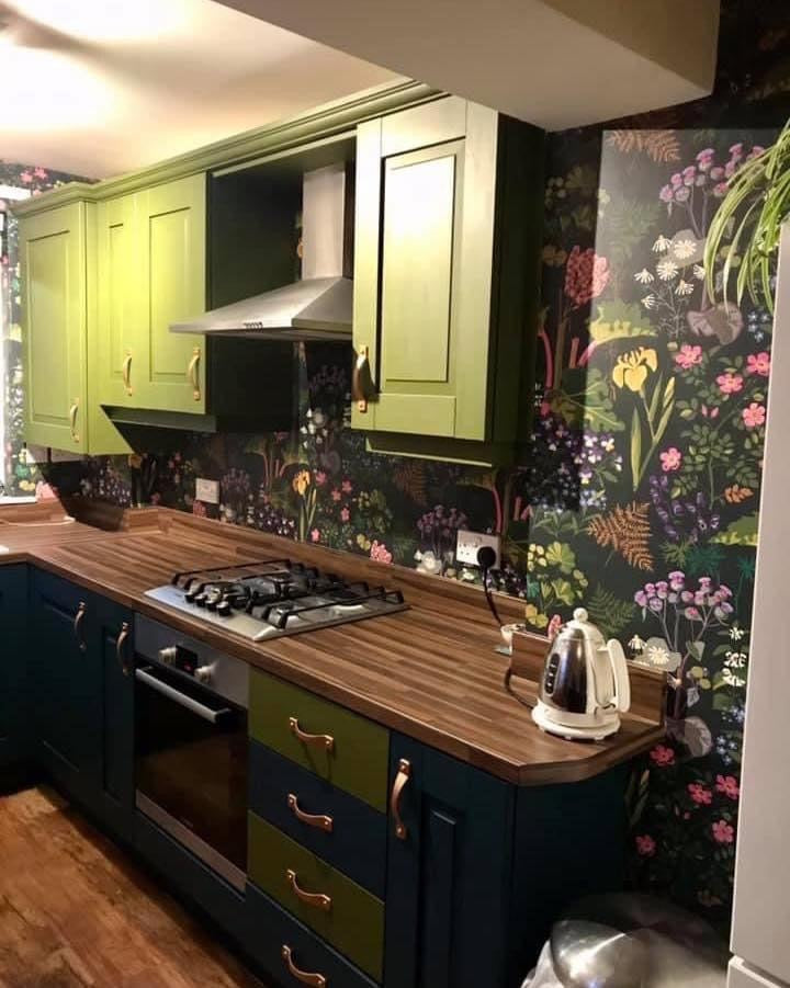 Constance Moss Al fresco